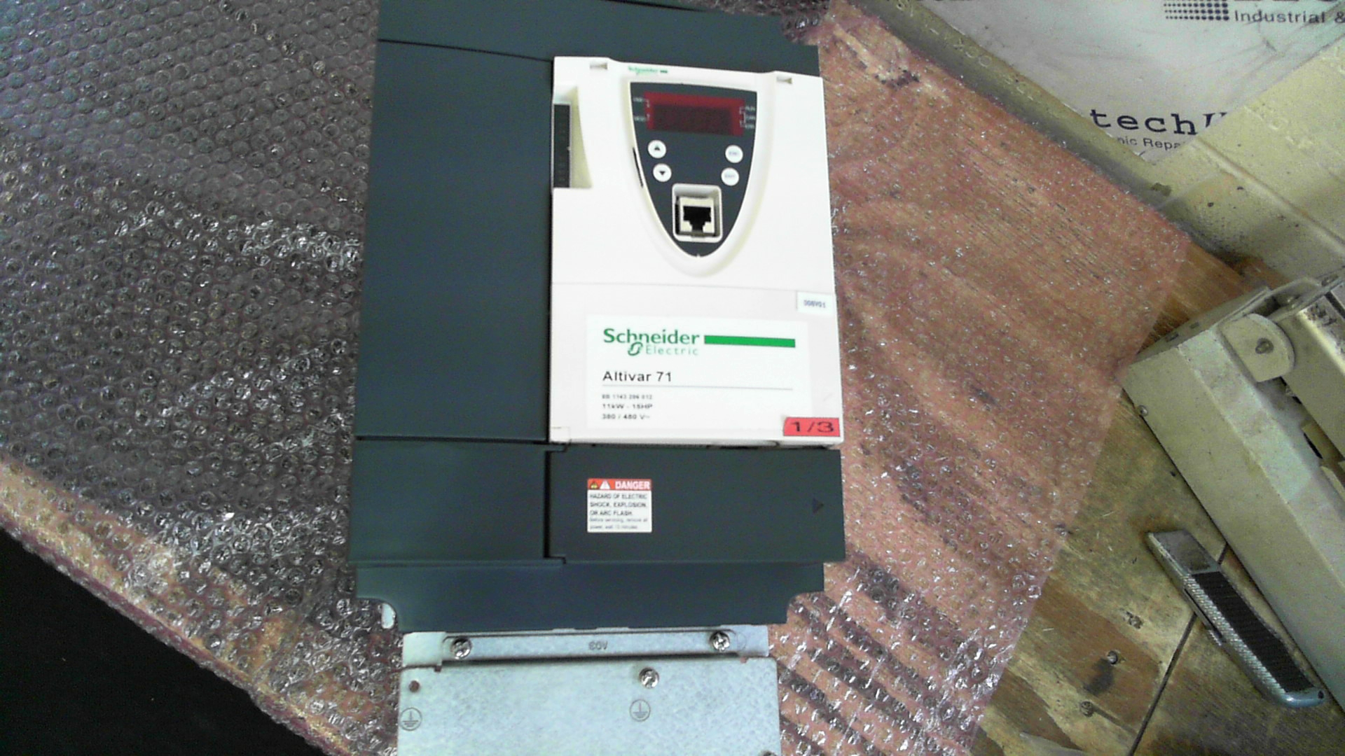 Telemecanique ATV71HD11N4 Inverter
