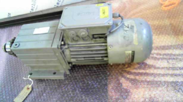 Lenze MDXMA2M071-32 Motor