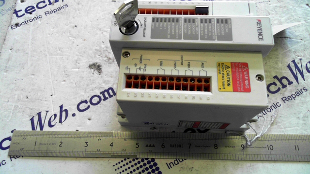 Keyence PJ-V9 Safety Curtain Controller