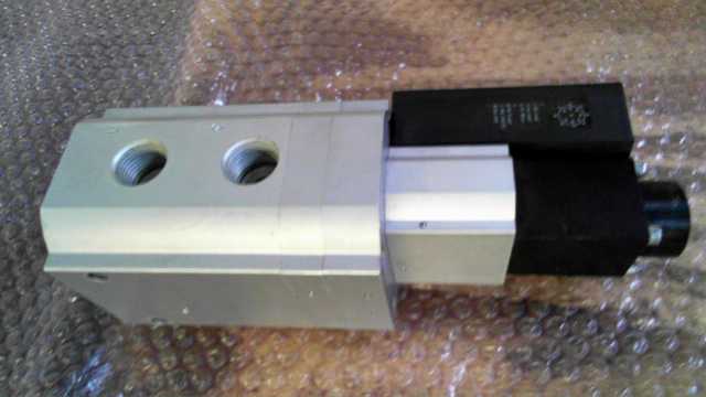 Festo MPPES-3-1/2-2-420 Valve