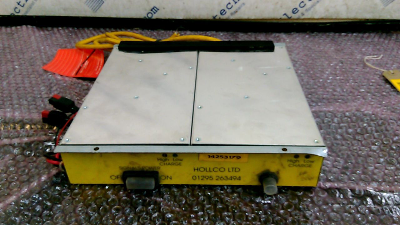 Hollco EPS2600-LOH Battery Charger
