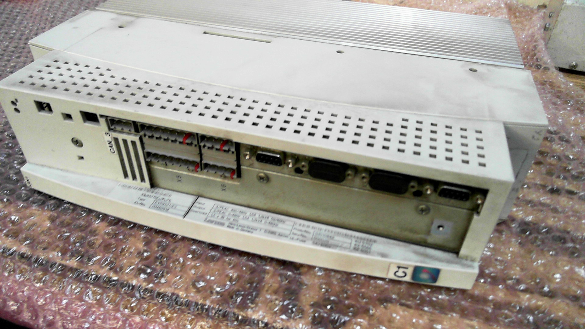 Lenze EVS 9321-ES Inverter