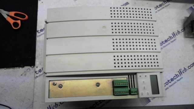 Lenze EVF8221-E Variable Speed Drive