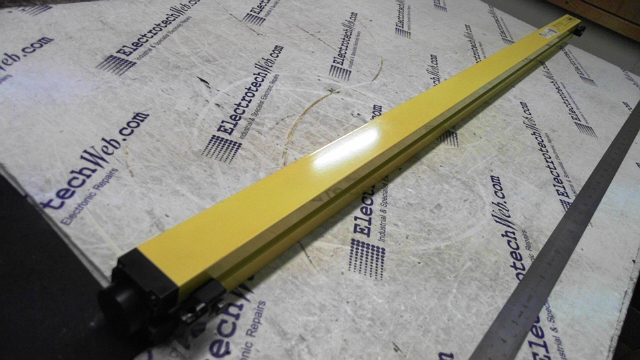 Sick C40E-1201BN310 Light Curtain Receiver