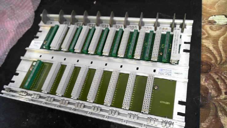 Siemens 6ES5700-2LA12 Back Plane