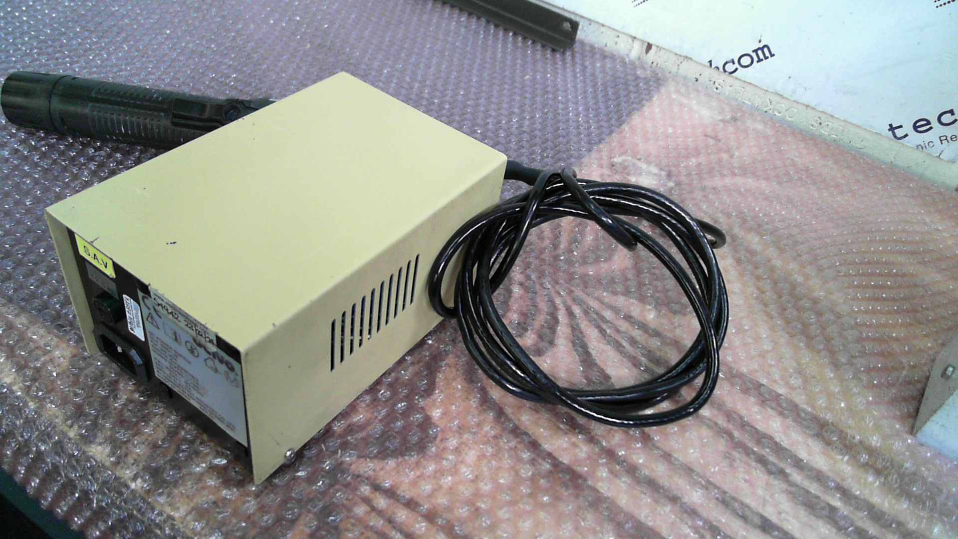 Delvo DLC1510-JE DC Power Supply
