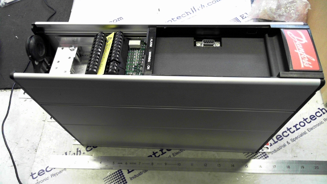 Danfoss VLT5005PT5B20EBR300F10A00C0 Drive