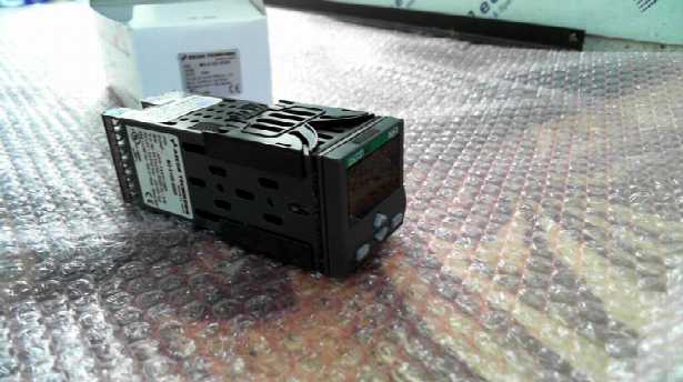 Ascon M3-5100-0000 Temperature Controller