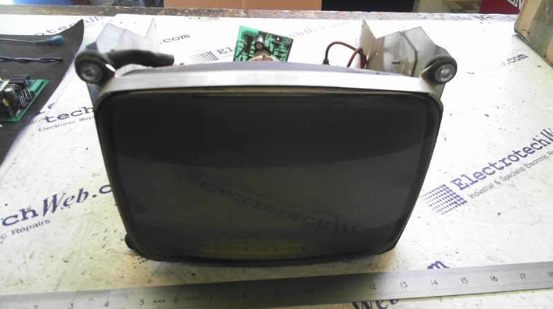 ADM C010GG72A2-LVD Monitor