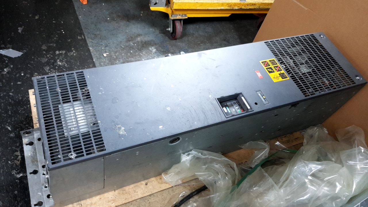 Siemens 6SE6440-2UD38-8FA1 Inverter