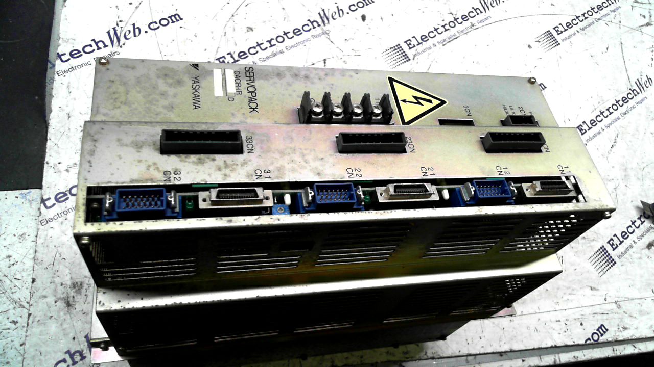 Yaskawa CACR-IR010101F Servopack