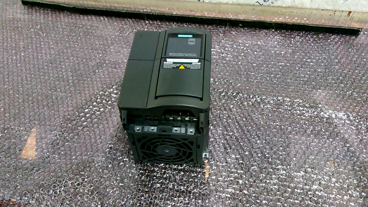 Siemens 6SE6440-2AB21-1BA1 Micromaster