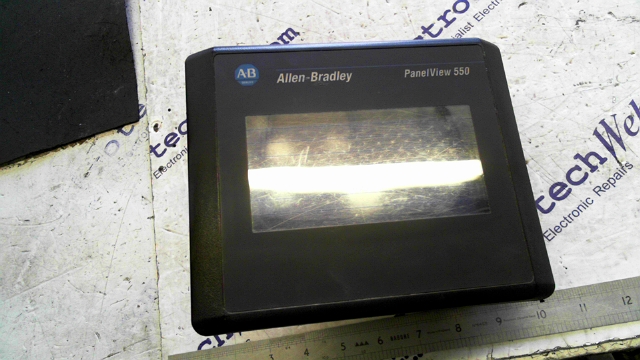 Allen Bradley 2711-T5A16L1 Panelview 550