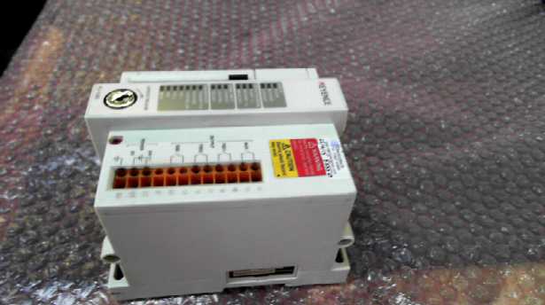 Keyence PJ-V90. Controller