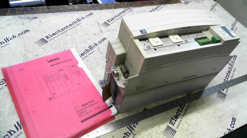 Lenze EVF8246-E Inverter