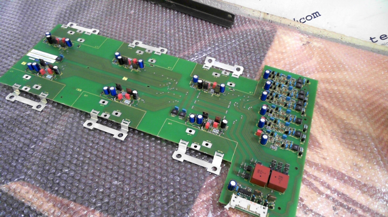 Siemens 6SE7033-7EG84-1JFO Drive Board