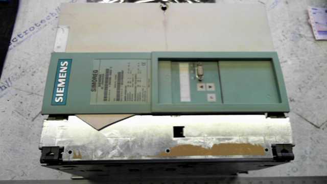 Siemens 6RA7028-6DS22-0 DC-Converter
