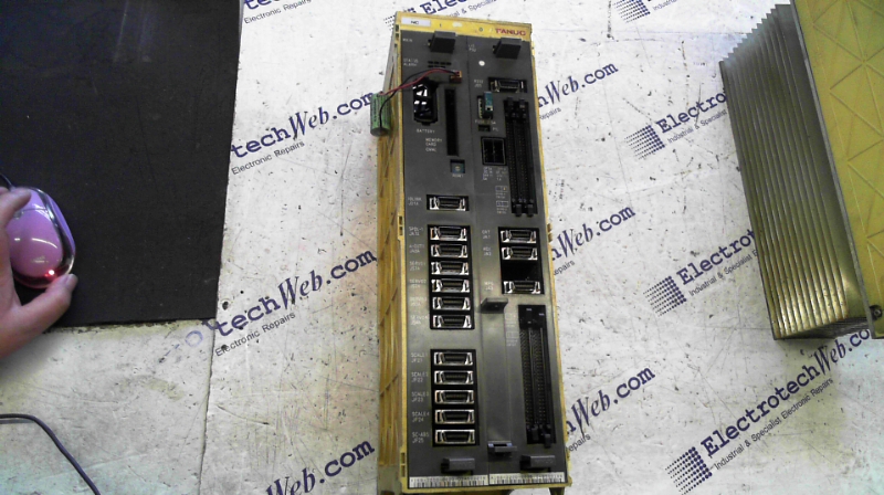 Fanuc A02B-0210-B501 Control Rack
