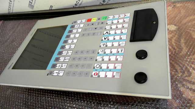 Siemens 6AV3637-7AB26-0ANO Panel