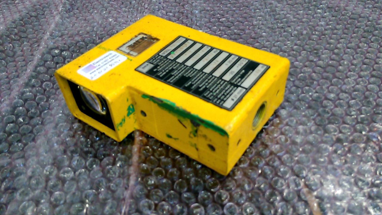Sick WSU 26-210 Photoelectric Safety Switch
