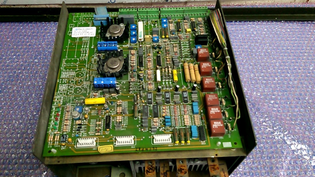 Baumuller BKD 6/100/460 20402000 Drive