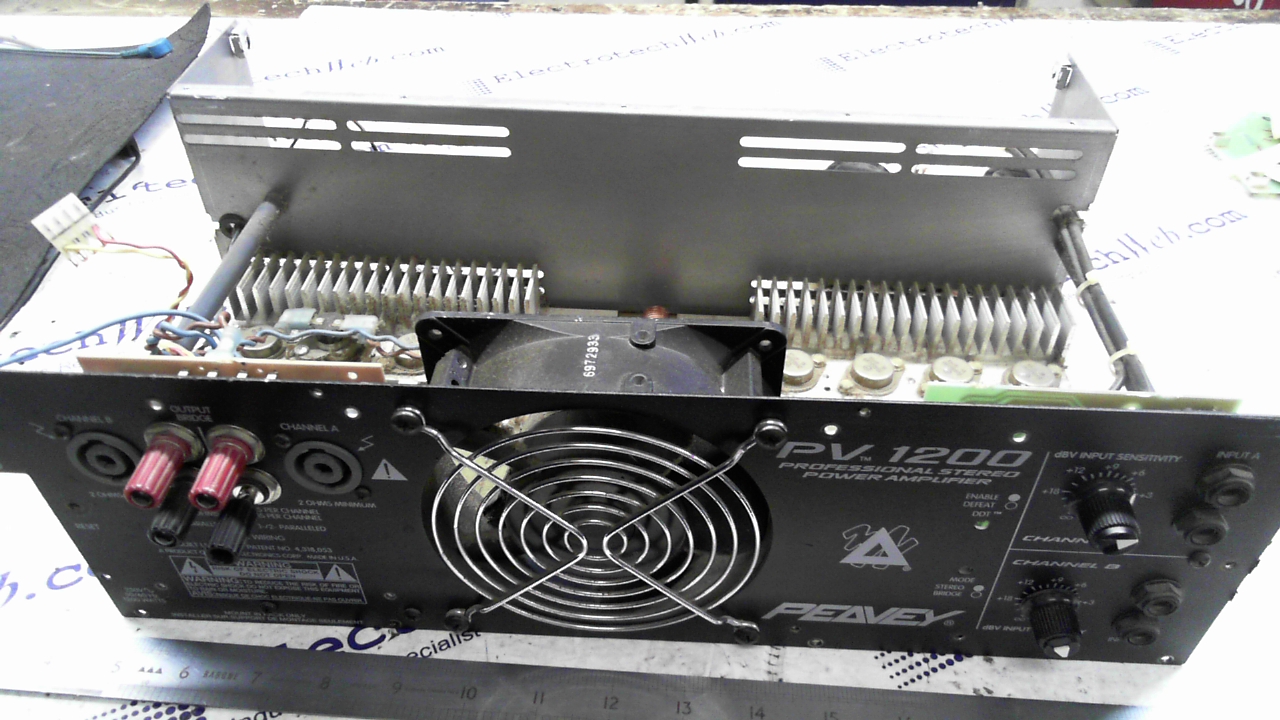 Peavey PV1200 Amplifier Unit