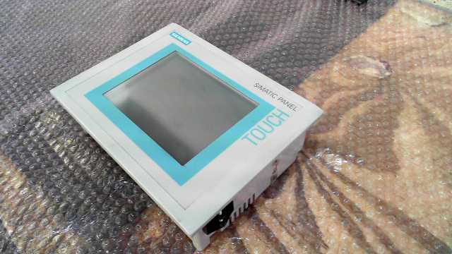 Siemens 6AV6 545-0CA10-0AX0 TP270-6 Colour HMI